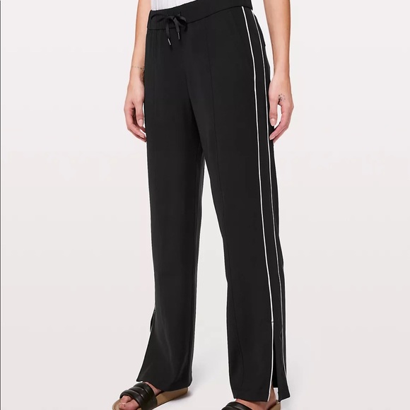 The BEST lululemon pants 6 - Picture 2 of 10
